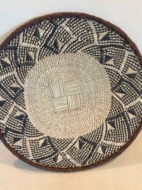 NEW Africa Woven Basket. Made by the Binga people of Zambia/Zimbabwe